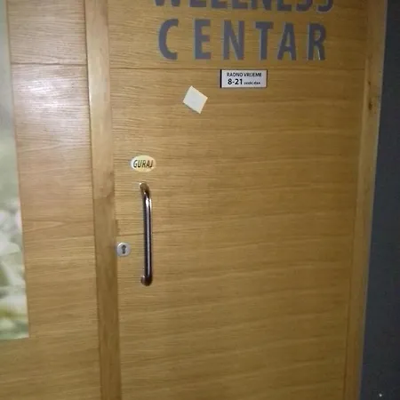 Oaza شقة فوينيتسا